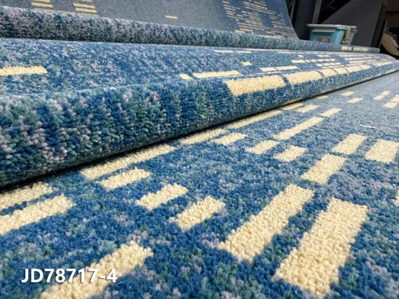 Quais são as vantagens do carpete de parede a parede?